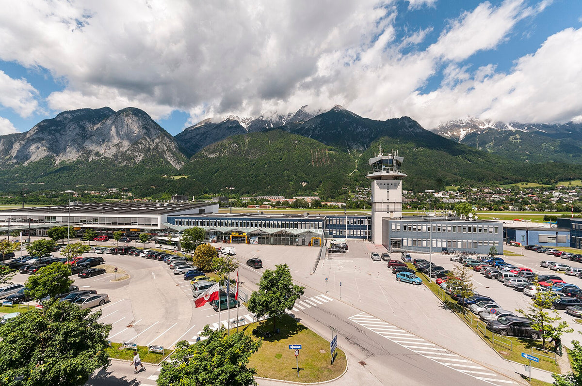 Innsbruck Airport — vue de l'aéroport