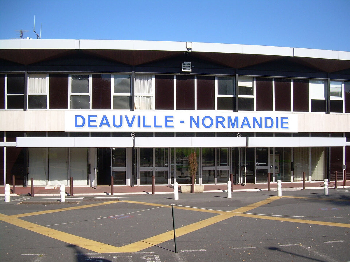 Aéroport Deauville-Normandie — vue de l'aéroport