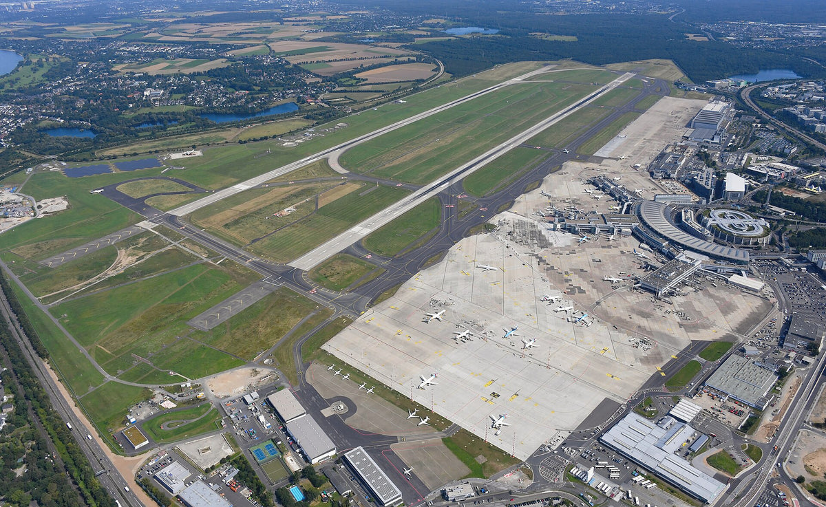 Düsseldorf Airport — vue de l'aéroport