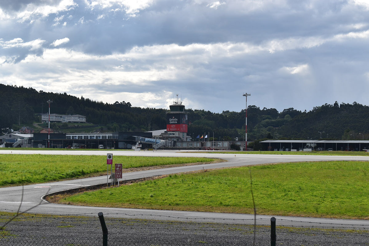 A Coruña Airport — vue de l'aéroport