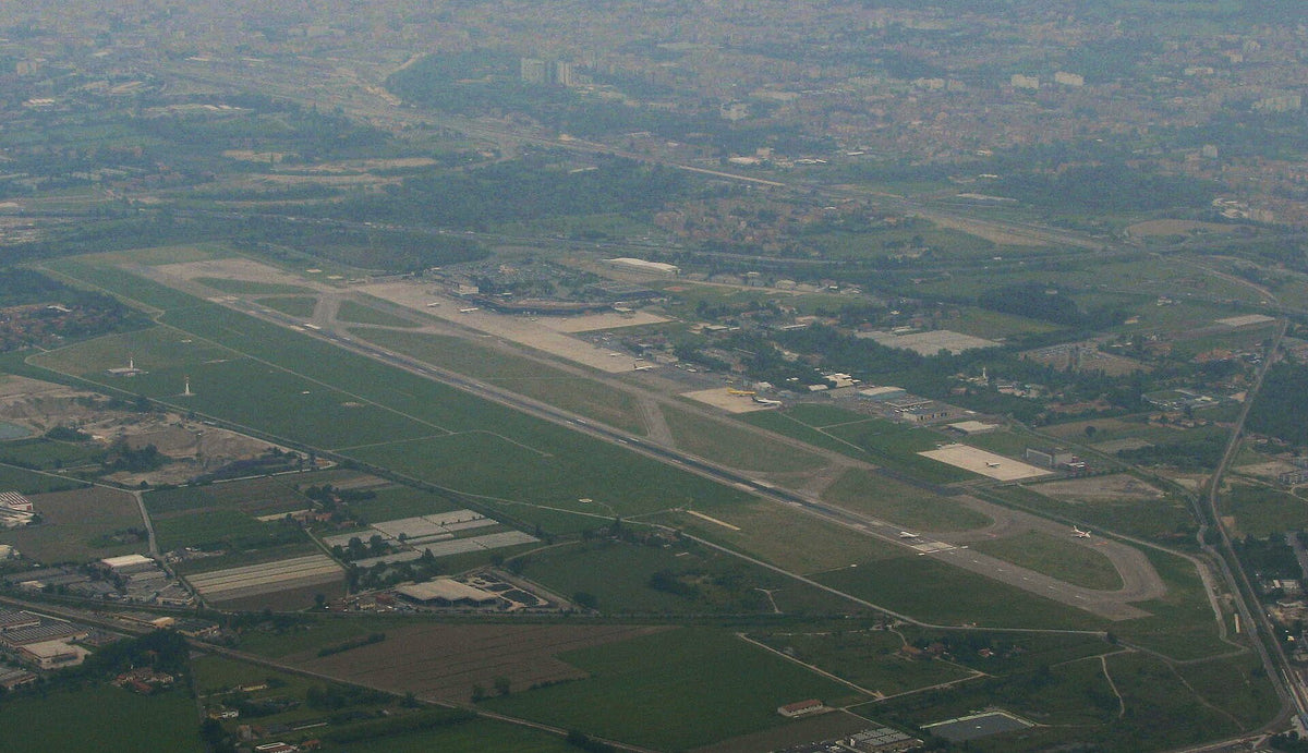 Bologna Guglielmo Marconi Airport — vue de l'aéroport