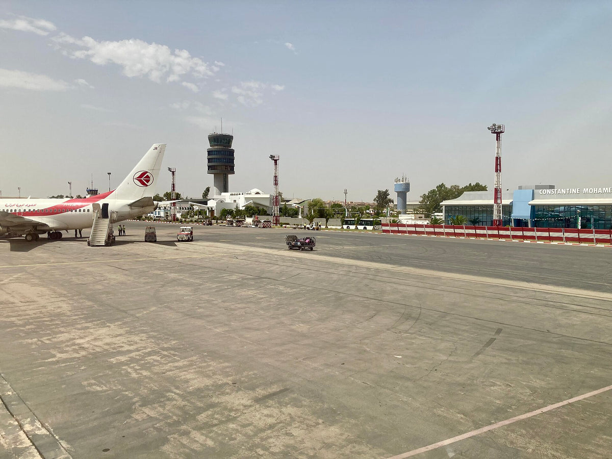 Aéroport international Mohamed-Boudiaf — vue de l'aéroport