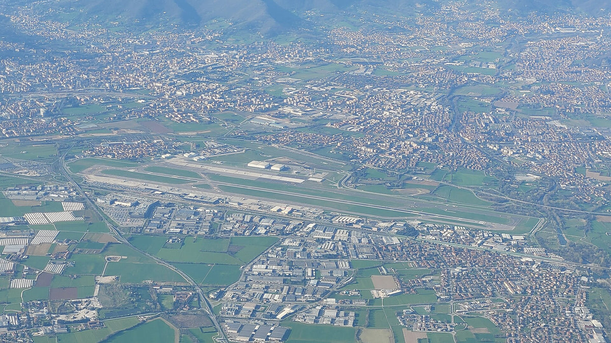 Il Caravaggio International Airport — vue de l'aéroport