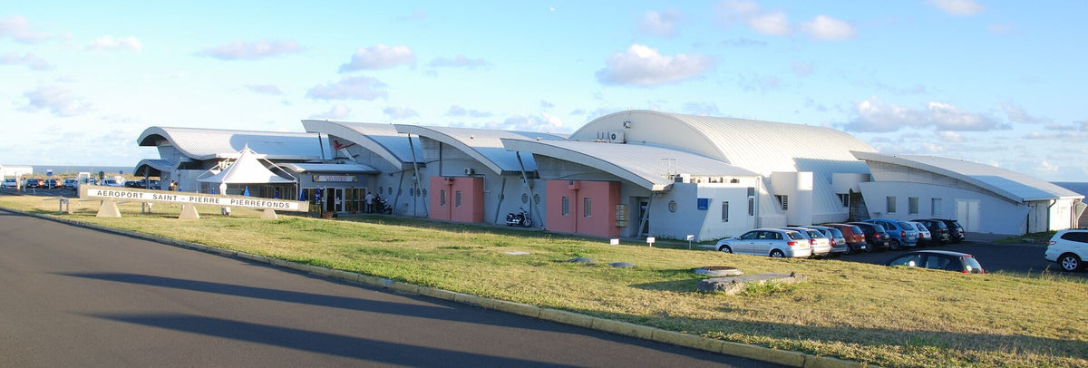 Aéroport de La Réunion Saint-Pierre Pierrefonds — vue de l'aéroport