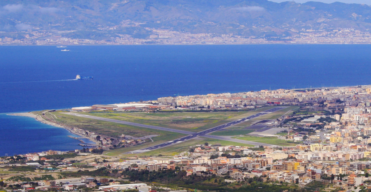 Aéroport de Reggio Calabria Tito Minniti — vue de l'aéroport