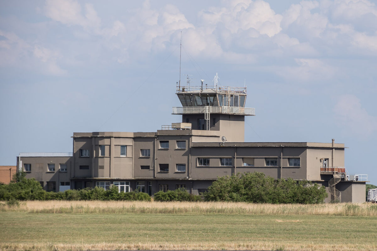 Aéroport de Dijon Bourgogne — vue de l'aéroport