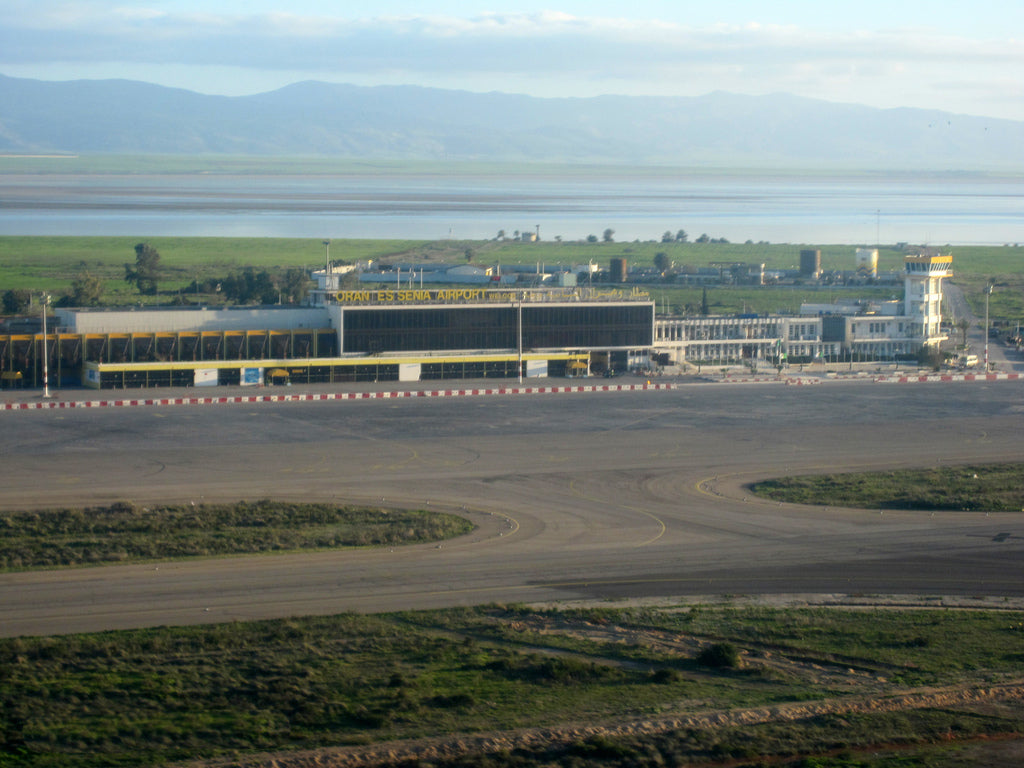 Aéroport international d'Oran Ahmed Ben Bella — vue de l'aéroport