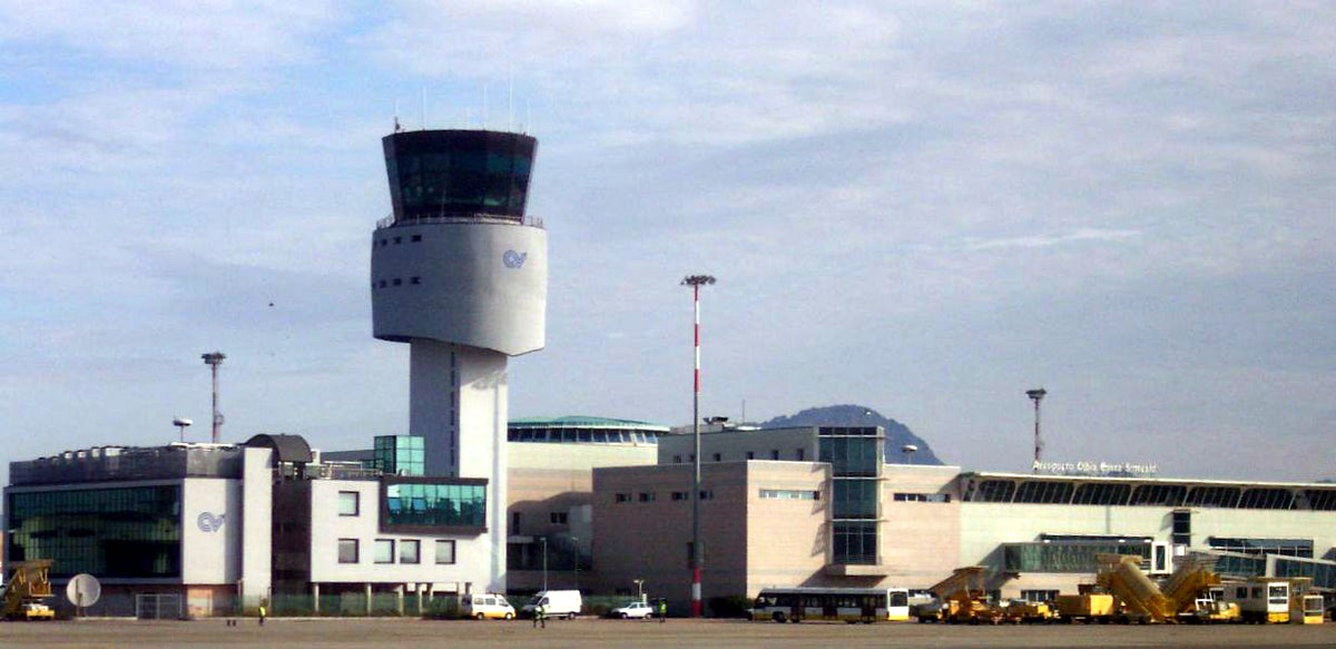 Aéroport d'Olbia Costa Smeralda — vue de l'aéroport