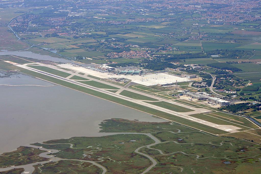 Aéroport de Venise-Marco-Polo — vue de l'aéroport
