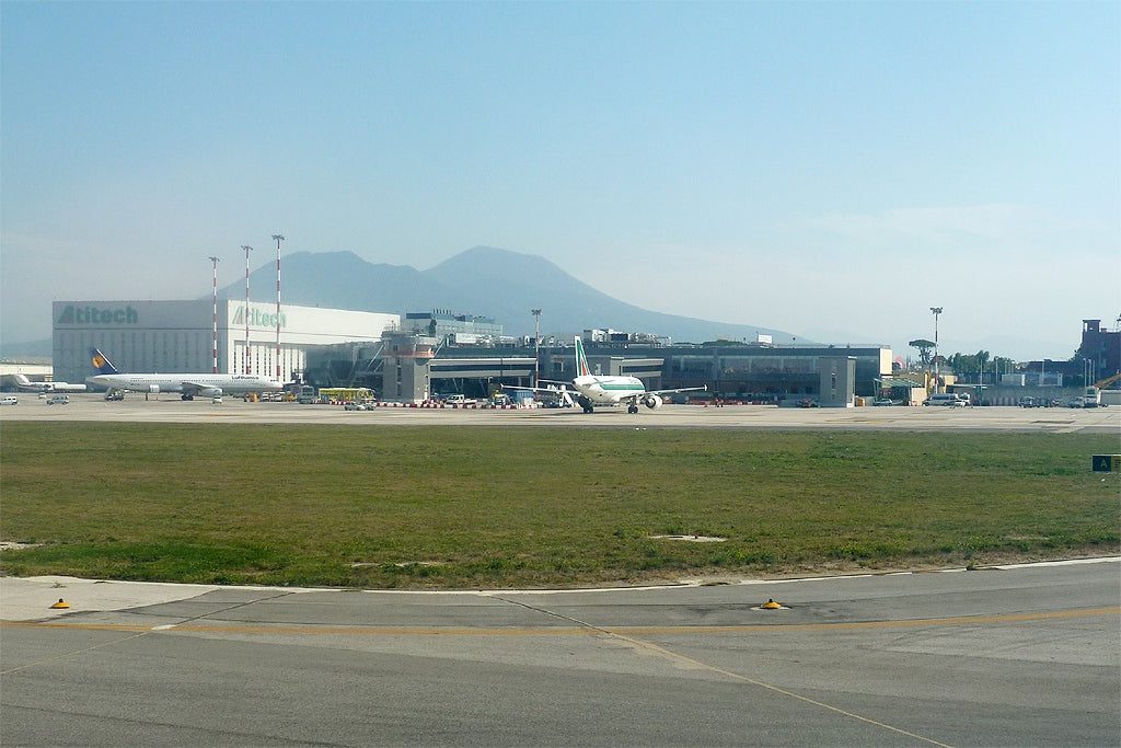 Aéroport international de Naples-Capodichino — vue de l'aéroport
