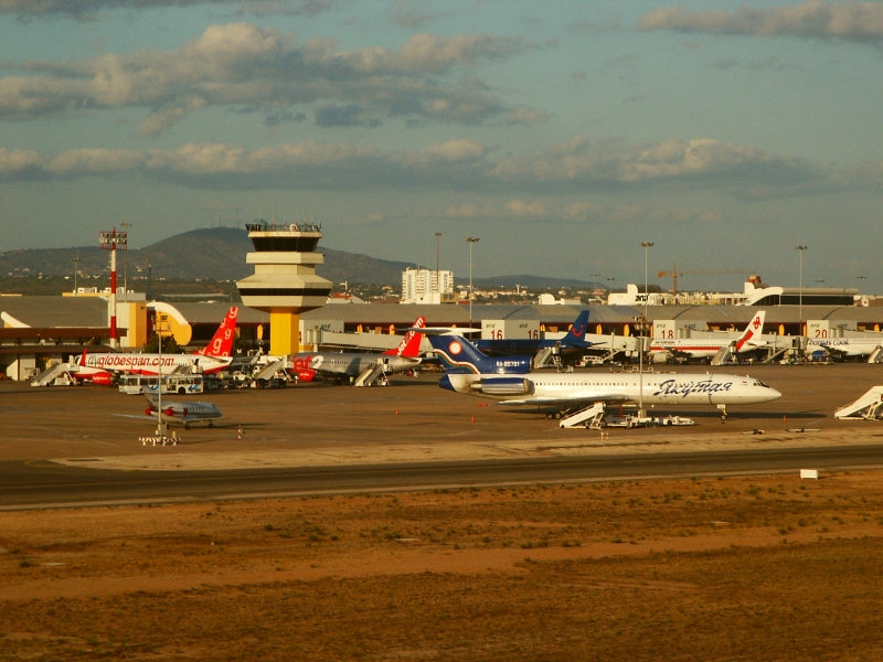 Aéroport international de Faro - Gago Coutinho — vue de l'aéroport