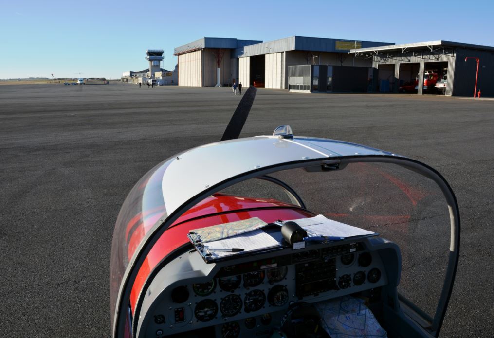 Aéroport Rodez-Aveyron — vue de l'aéroport